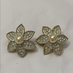 Clip On Gold Tone Diamond Leaf Pearl Earrings